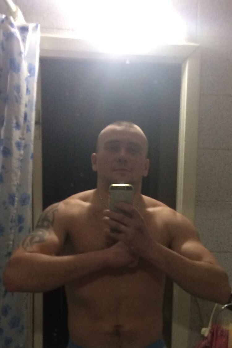  ,   Maksim, 34 ,   