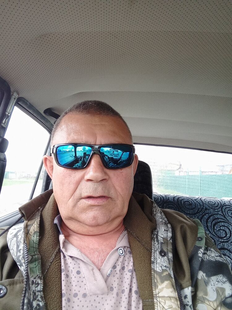  ,   Petr, 65 ,   ,   , c 