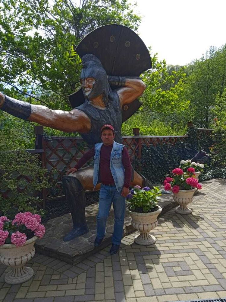  54366302  Khusbakht, 37 ,    