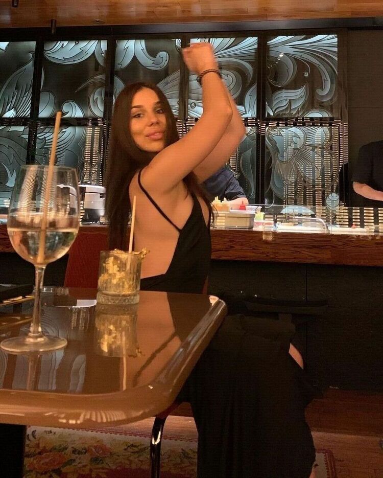  ,   Anastasia, 28 ,     , c 