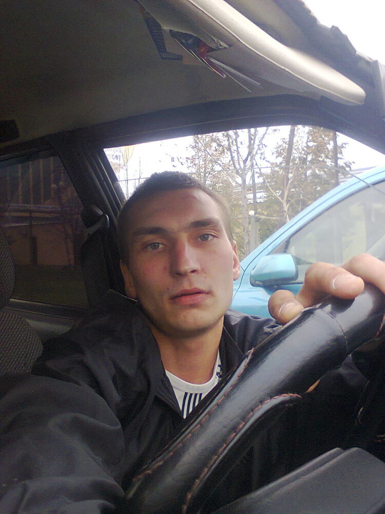  4076082  Kaldir, 39 ,    