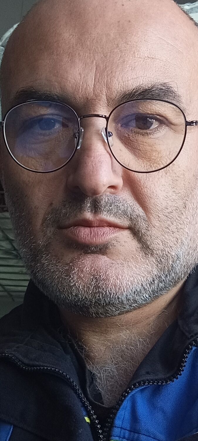  49898002  Elnur, 46 ,    