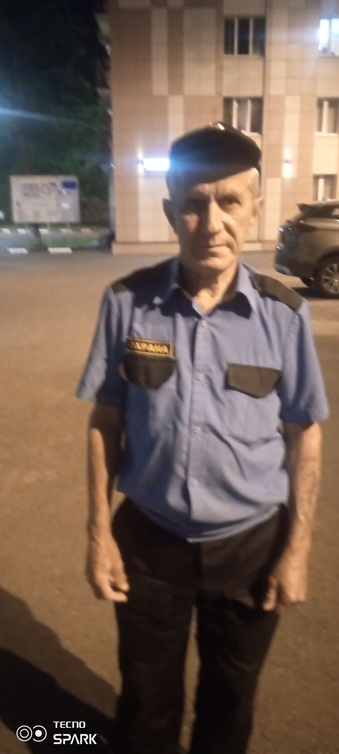  44272812  , 62 ,    