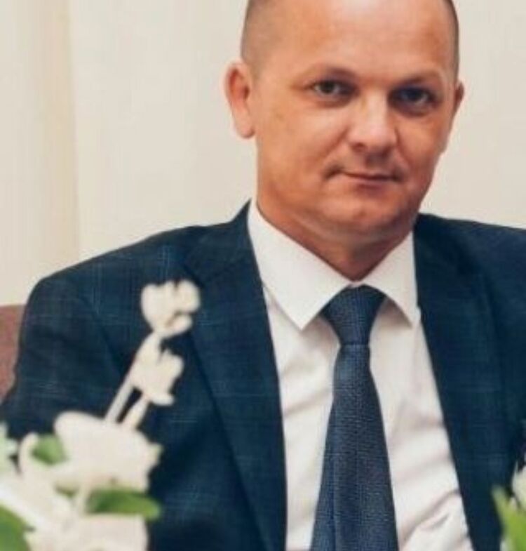  46840442  Ruslan, 46 ,    