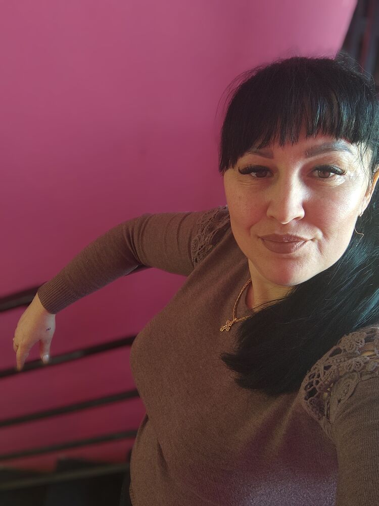  33464502  Ksenia, 41 ,    