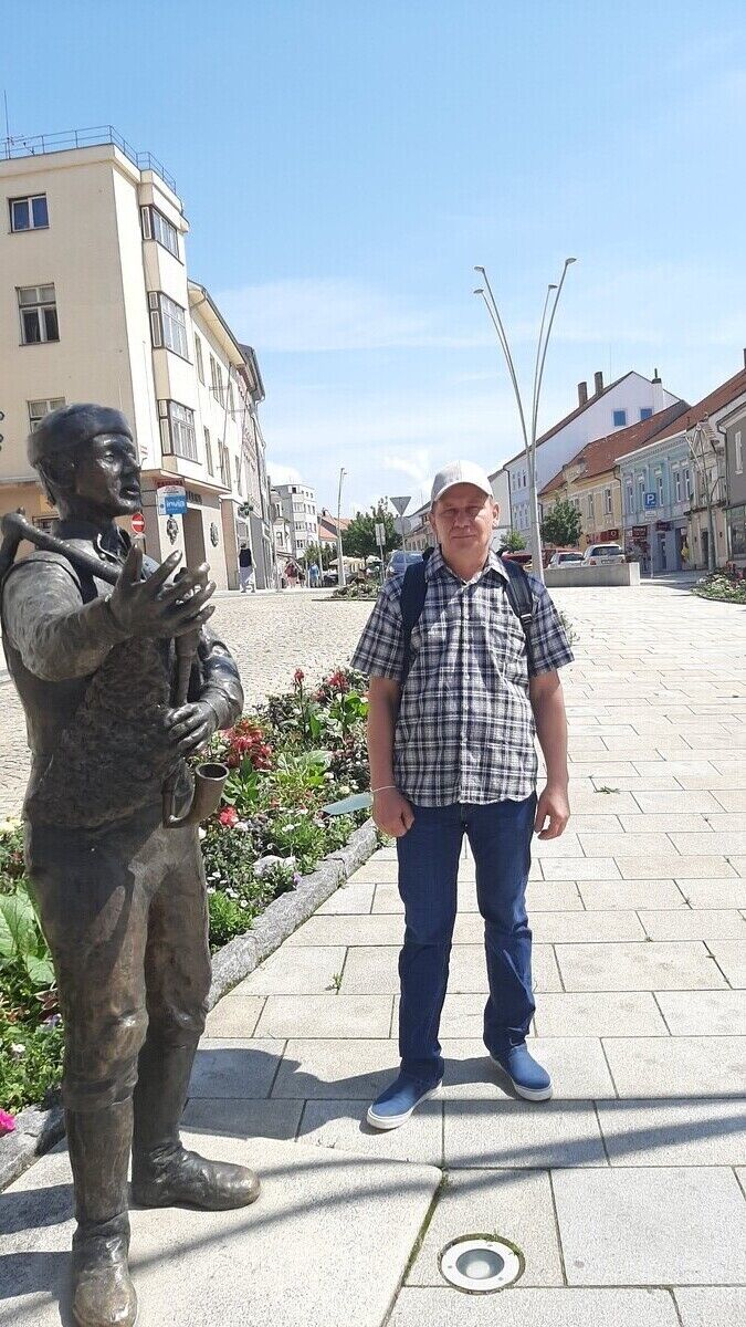  ,   Serghei, 49 ,   ,   , c 