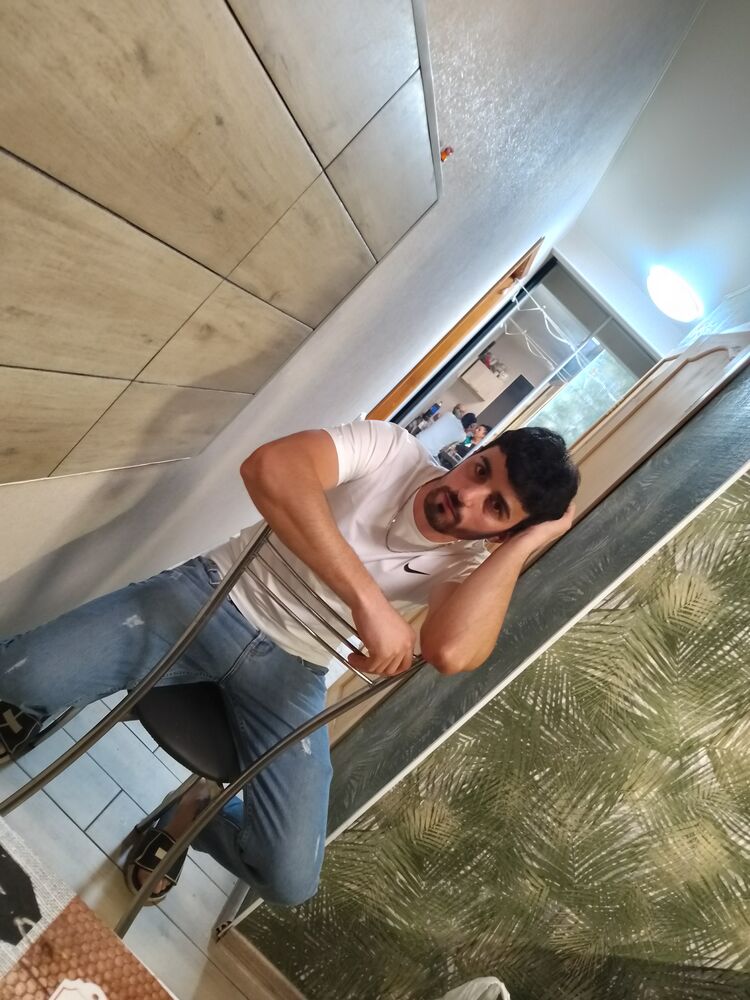  48049432  , 29 ,    