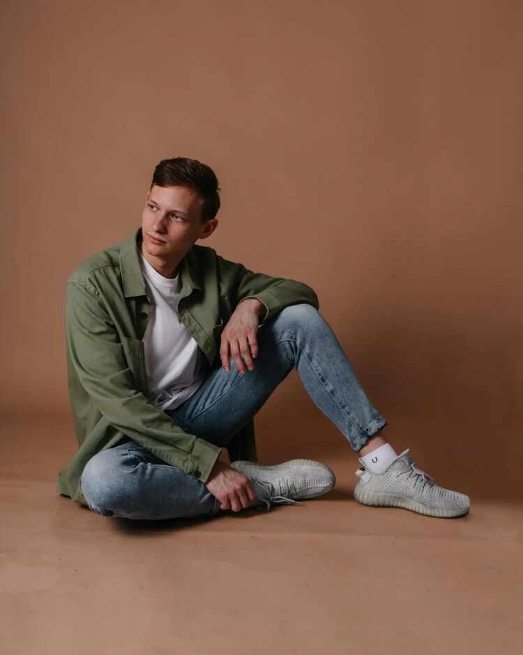  ,   Kirill, 24 ,   , c , 