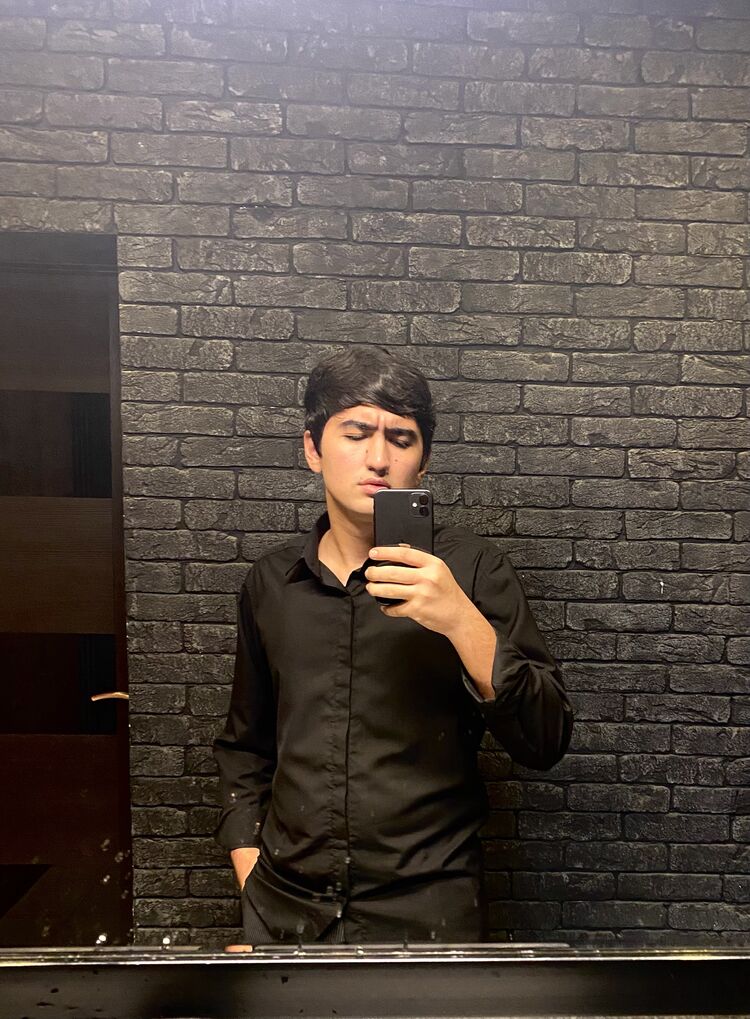  31669492  Ali, 23 ,    