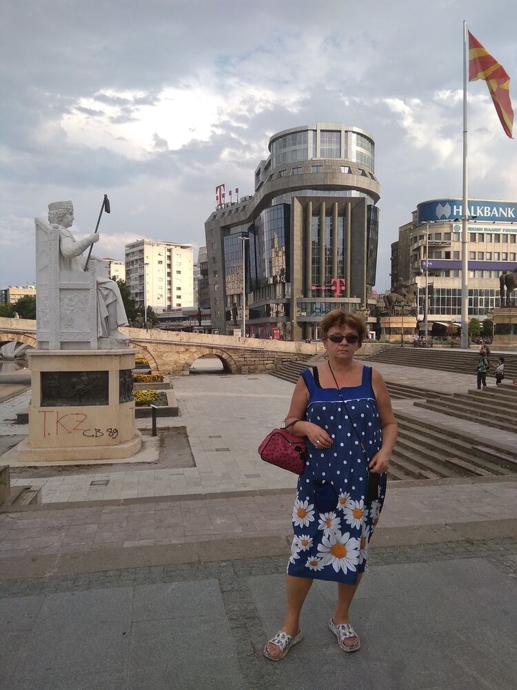  18025832  Tatyana, 62 ,    