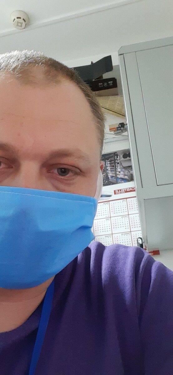  ,   Viktor, 39 ,  