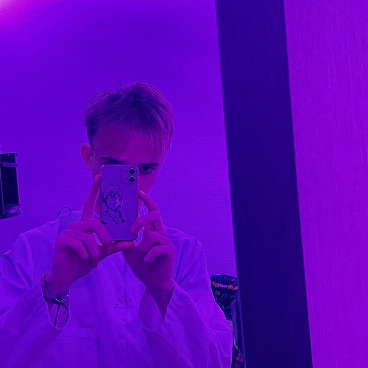  28989452  , 22 ,    -