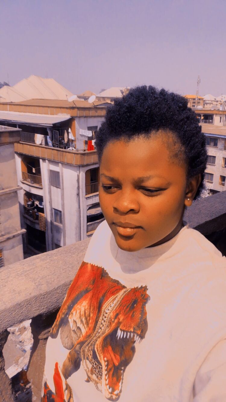  Lagos,   Mirabel, 22 ,   ,   