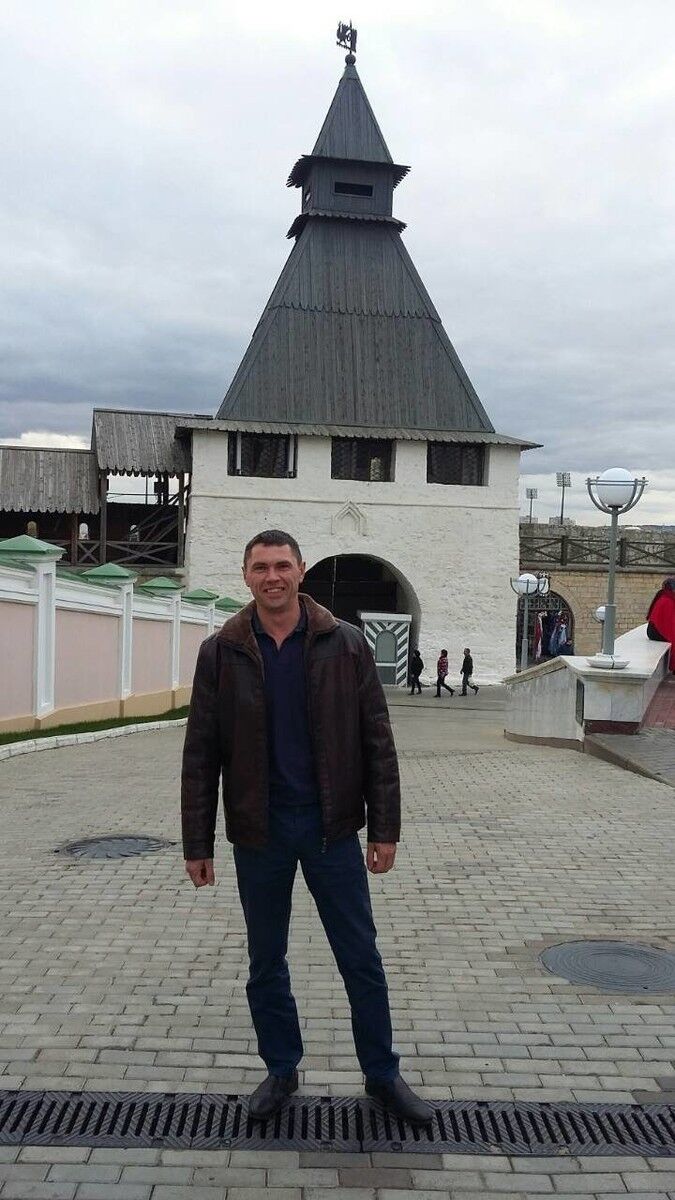  14859352  Vladimir, 42 ,    