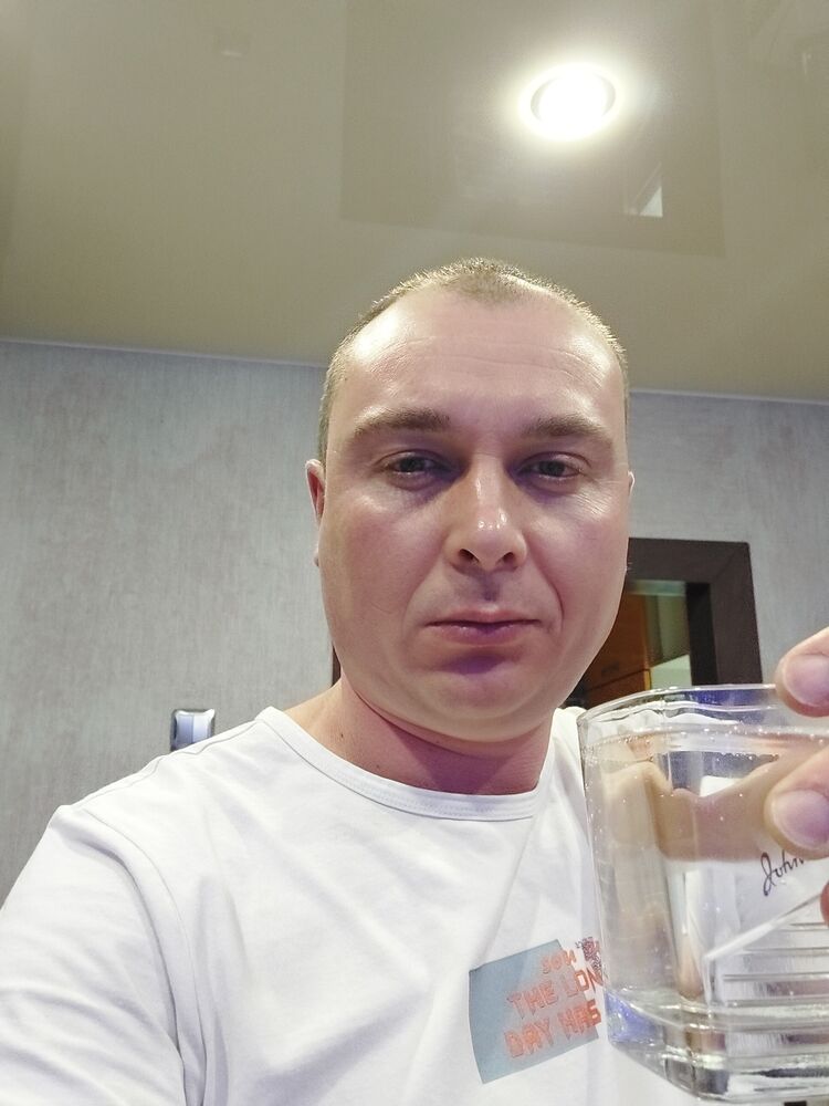  25732832  , 41 ,    