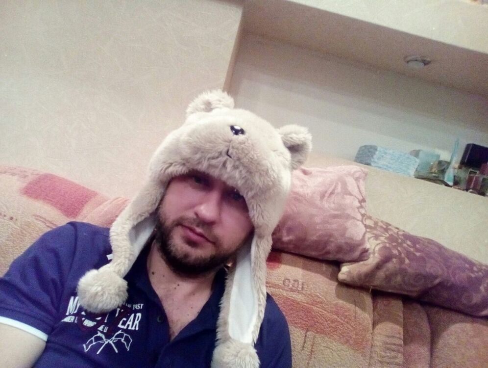  ,   Yrko, 42 ,   ,   , c 