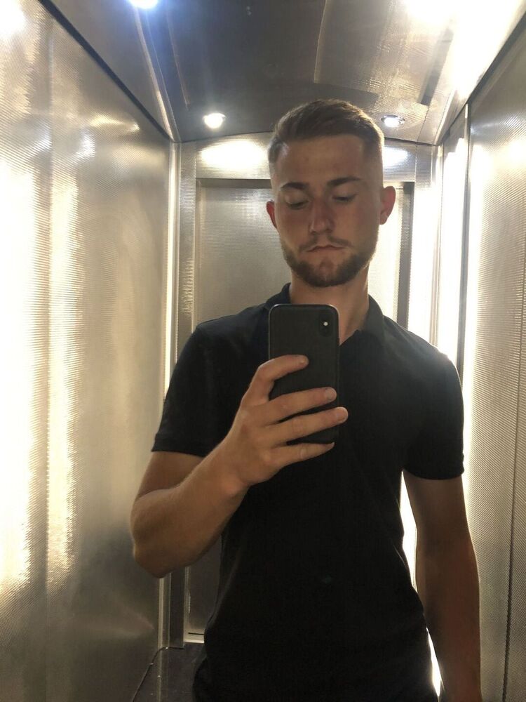  39204062  , 21 ,    