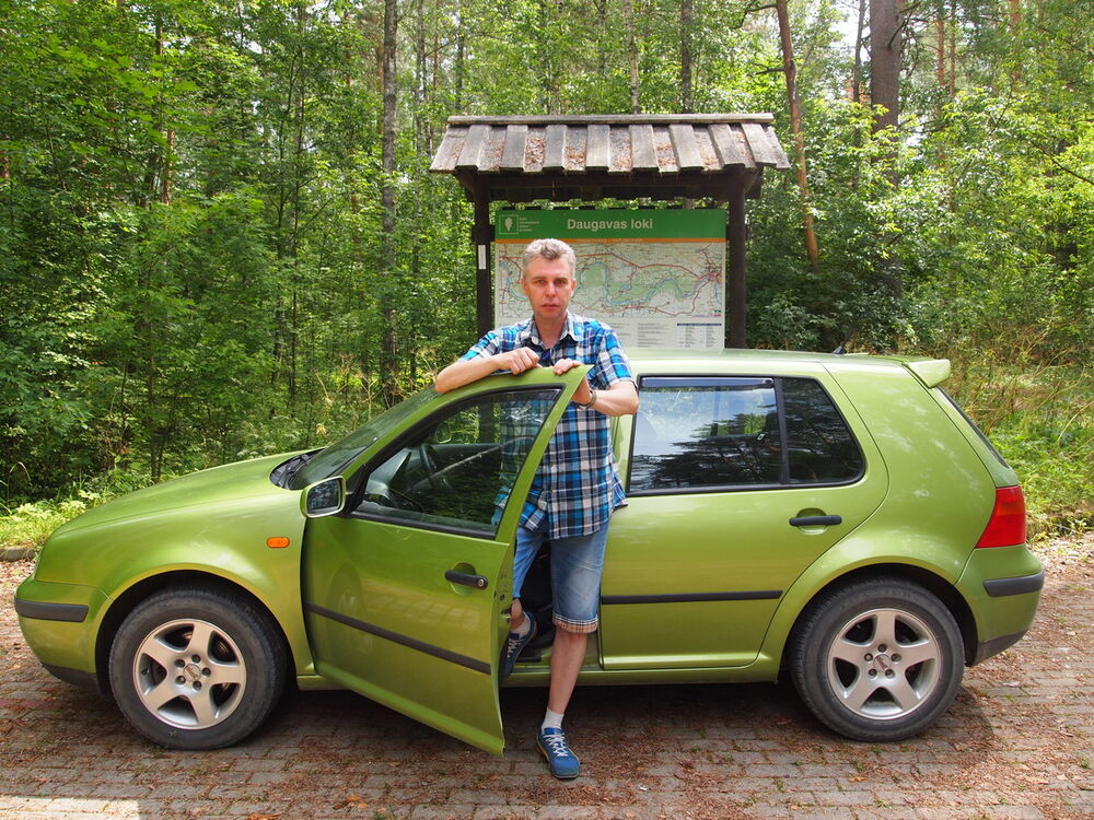  14733102  Igor, 52 ,    