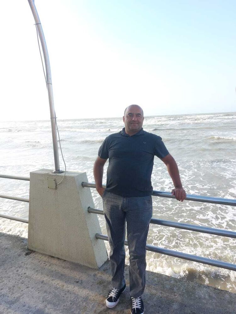  ,   Ali, 40 ,   ,   
