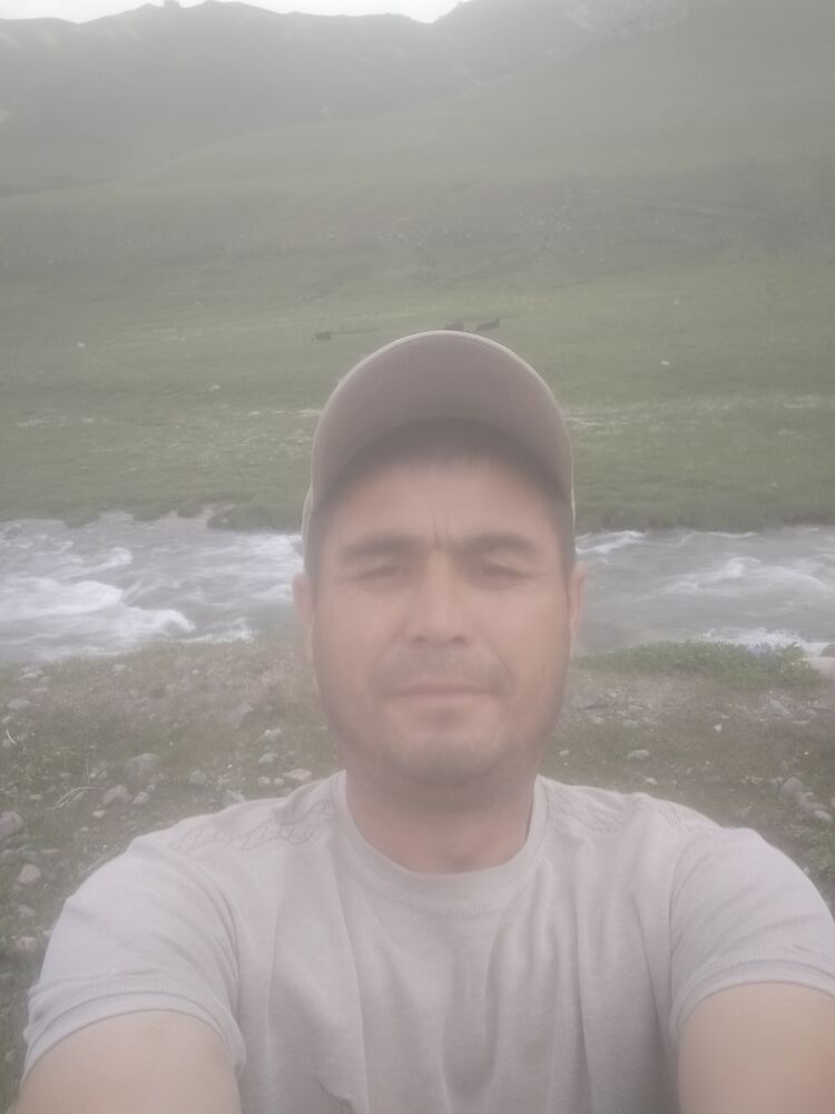  35656582  Lazizbek, 40 ,    