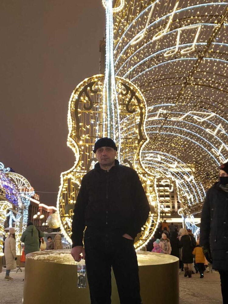  ,   ARTUR, 48 ,   ,   