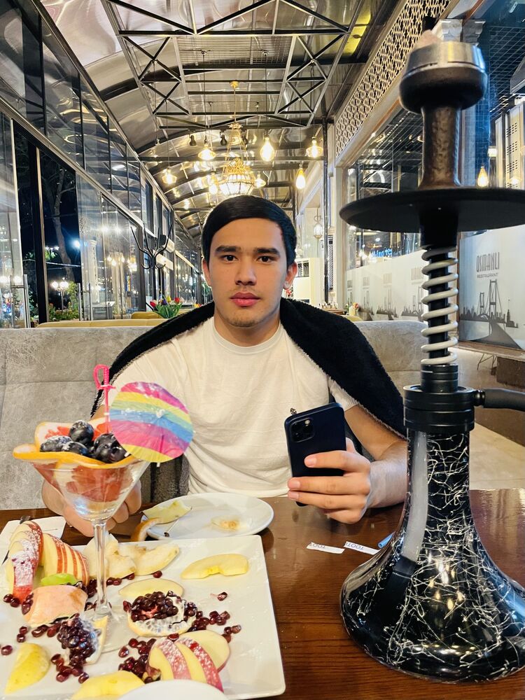  ,   Arman, 24 ,   ,   , c 