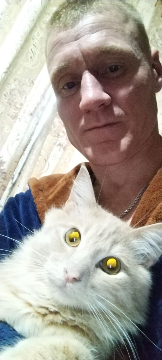  46917392  Alexei, 41 ,    