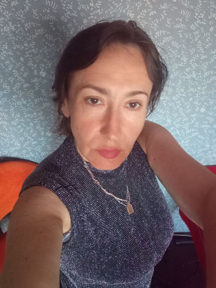  ,   Irin, 46 ,   c 