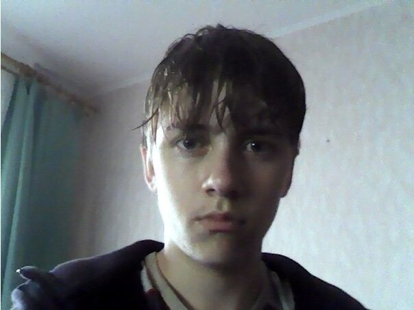  ,   Viktor, 28 ,   