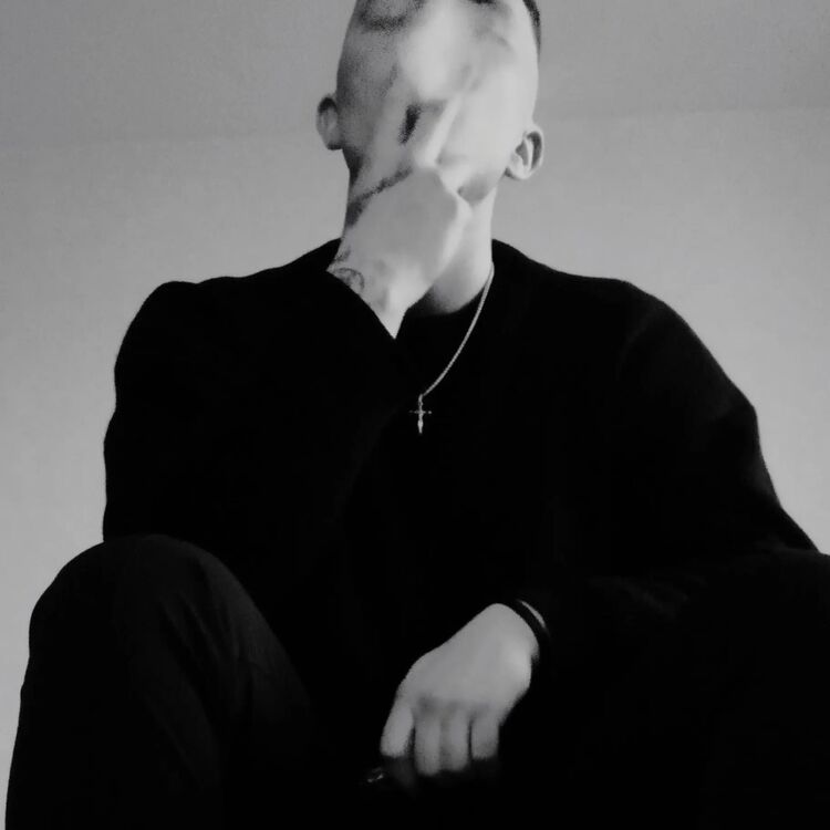  -,   , 22 ,   