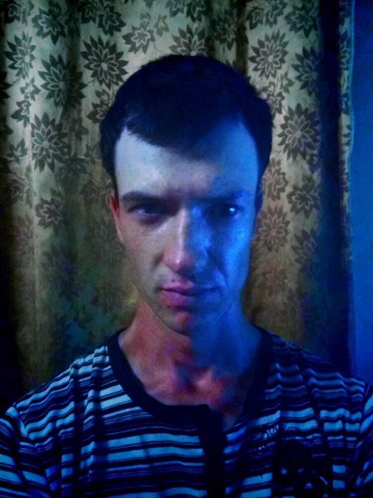  ,   Mikhail, 28 ,   ,   , c 