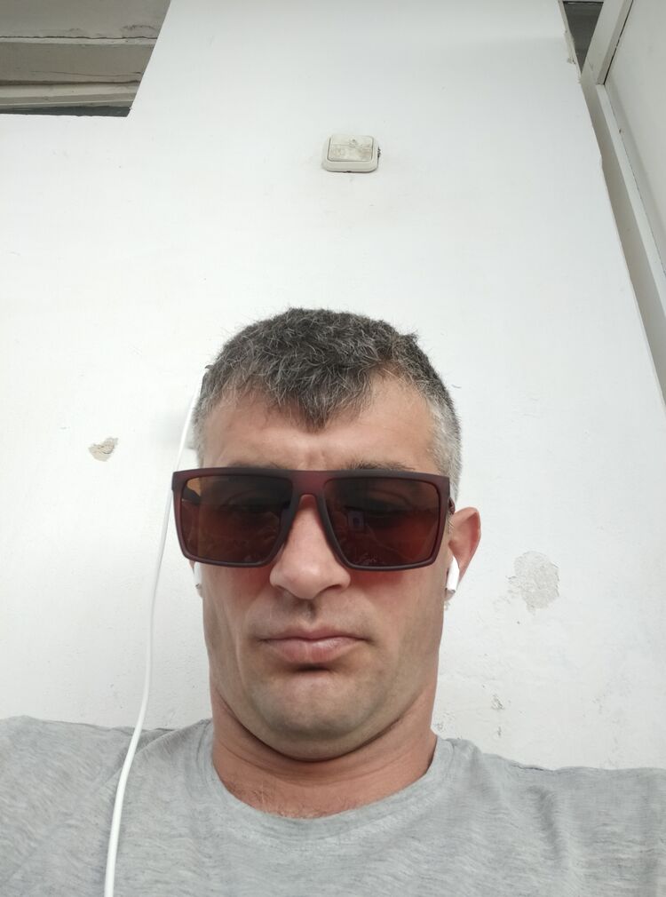  48946302  , 36 ,    