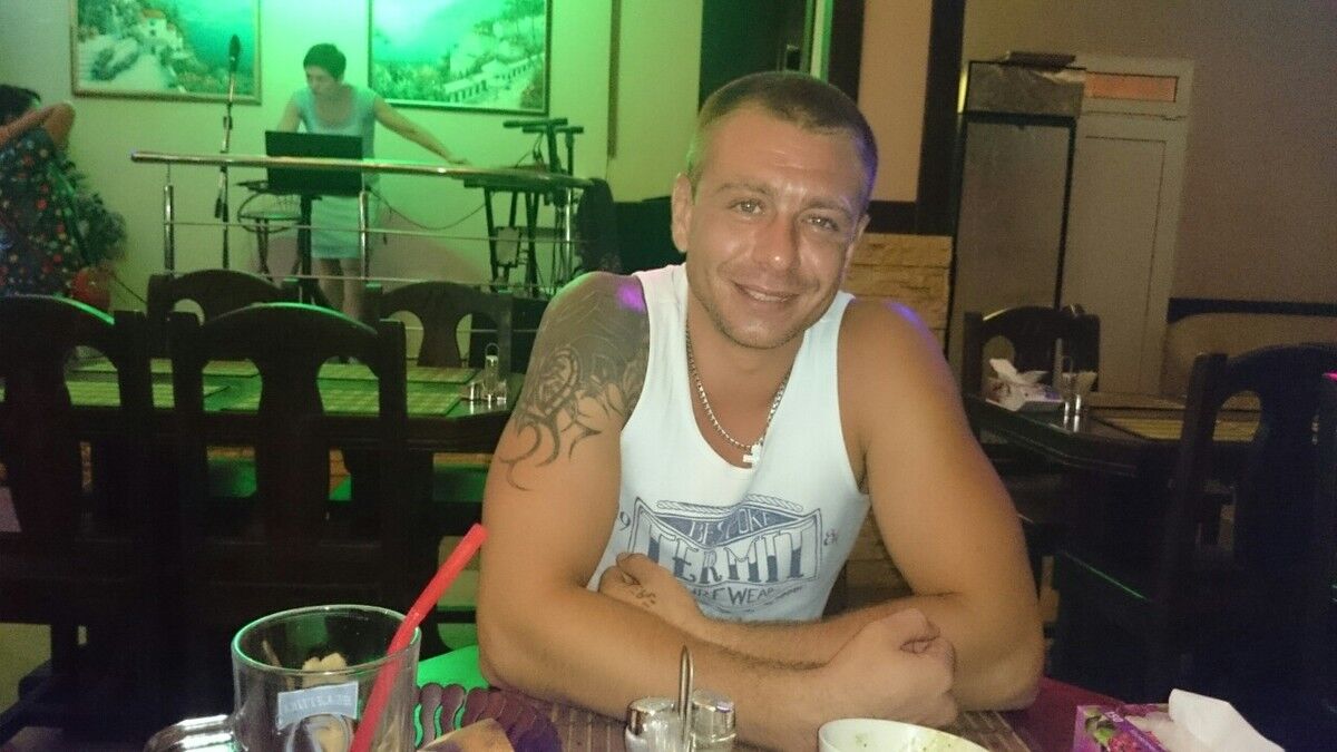  ,   Sasha, 43 ,   ,   , c 