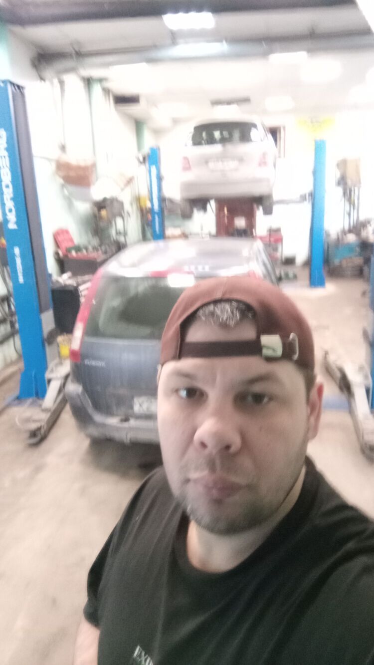  52592802  , 33 ,    