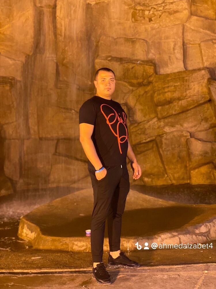  Fontvieille,   Ahmed, 42 ,   ,   , c , 