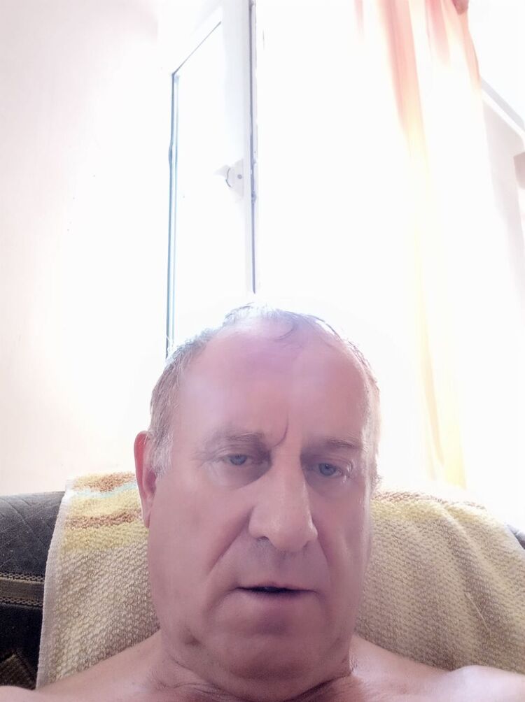  23368972  , 65 ,    