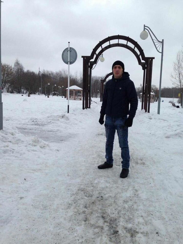  ,   Jamik, 39 ,   