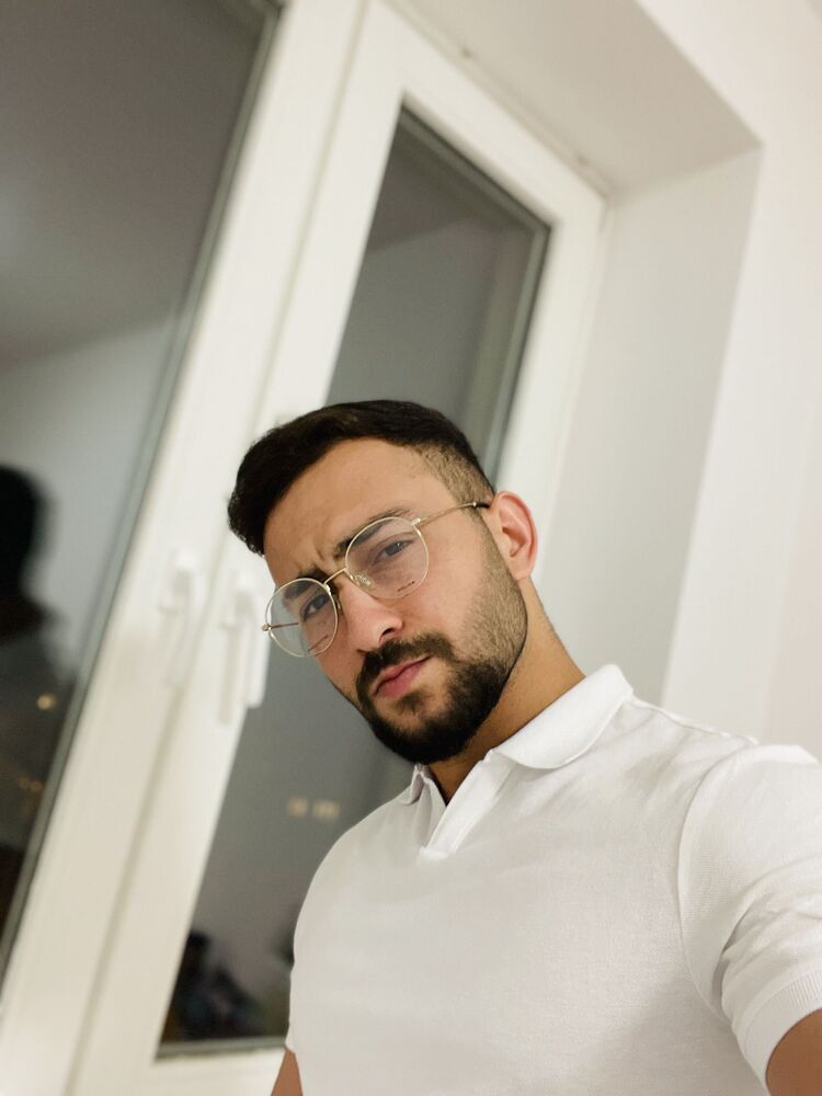  34432822  Yusuf, 27 ,    