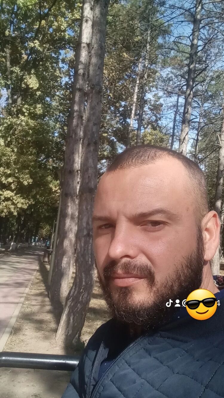  ,   Andrei, 34 ,   ,   , c 