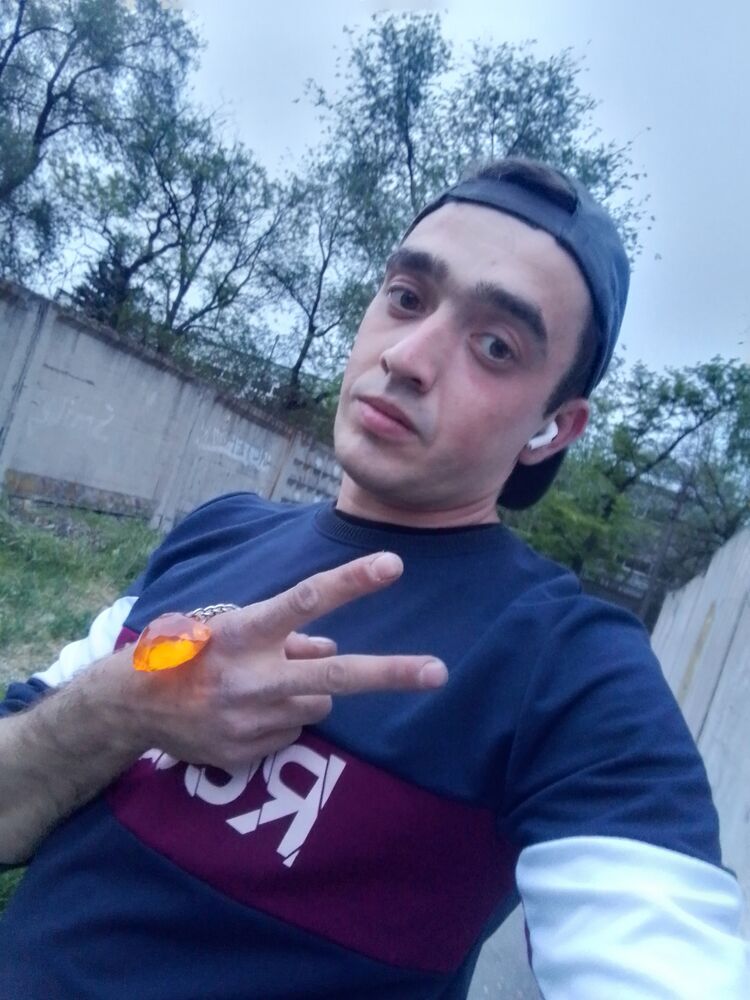  51763822  , 27 ,    