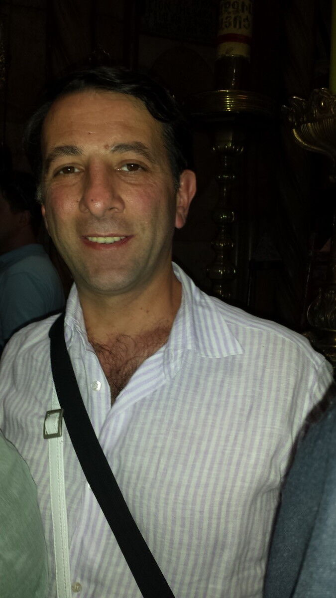  5117952  Nikos, 55 ,    