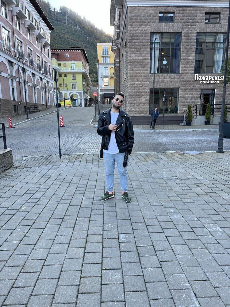  ,   Vladislav, 29 ,   ,   