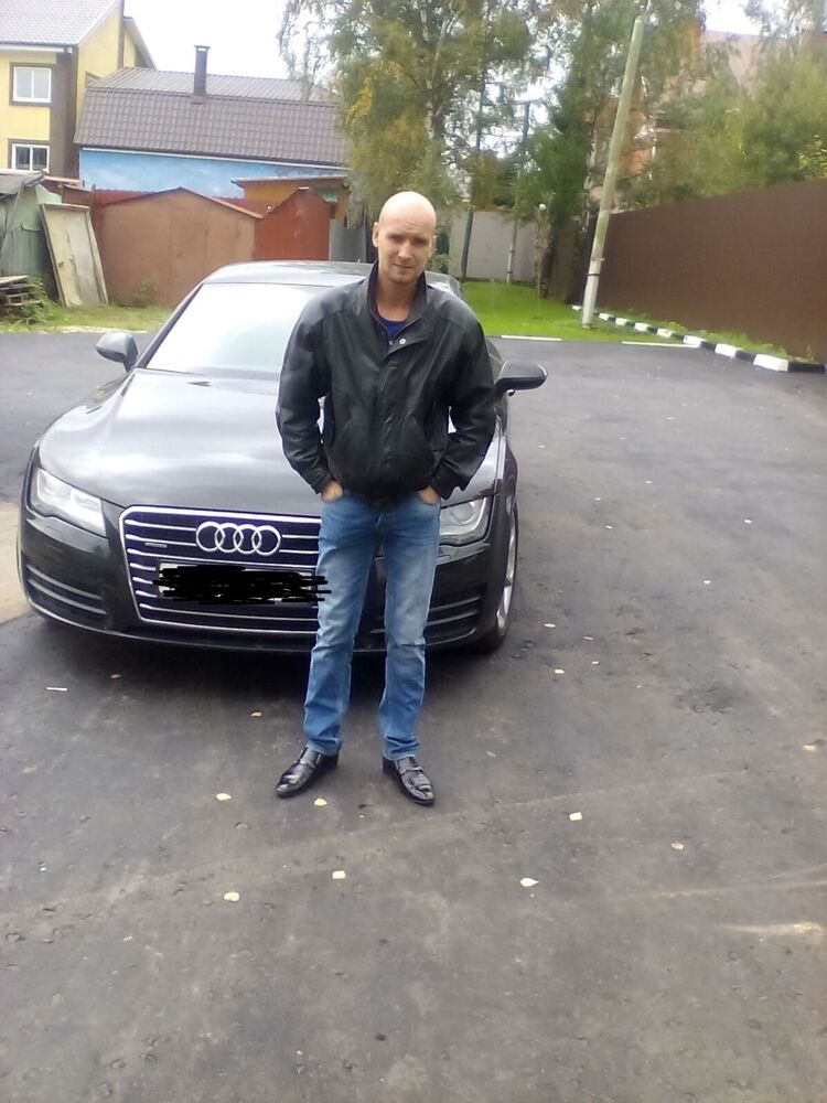  22915122  Sasha, 37 ,    