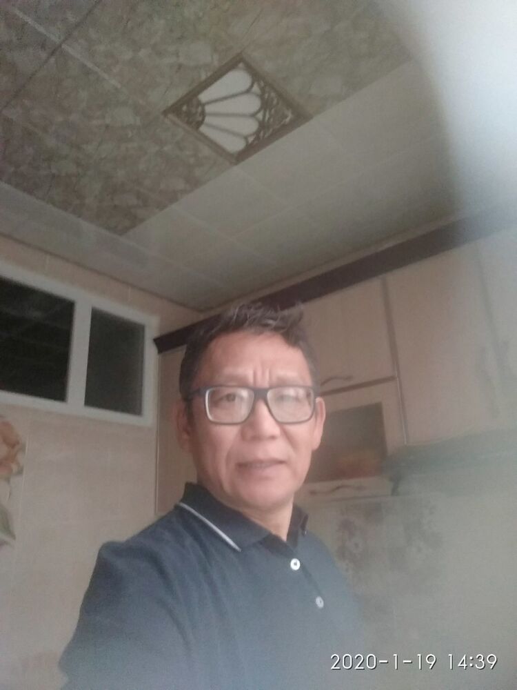  18771492  ANATOLII, 51 ,    