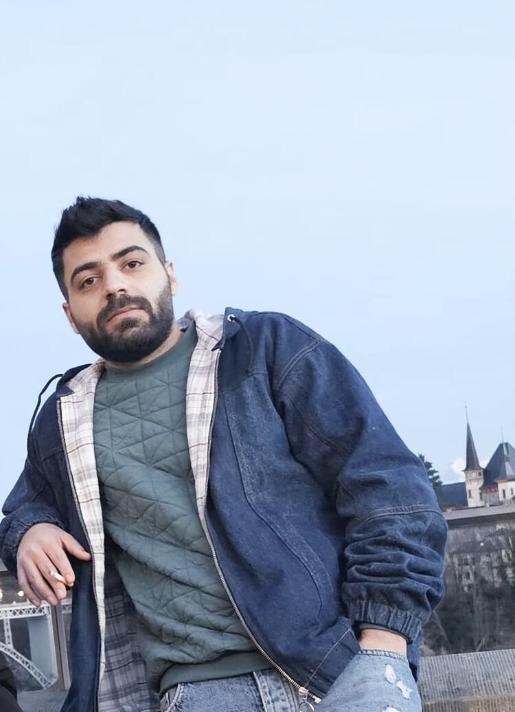 Bueche,   Hazhir, 25 ,   ,   