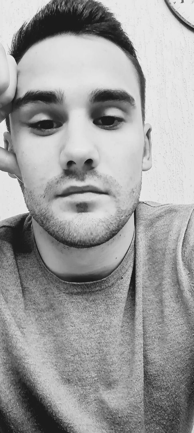  ,   Konstantin, 27 ,   ,   , c , 