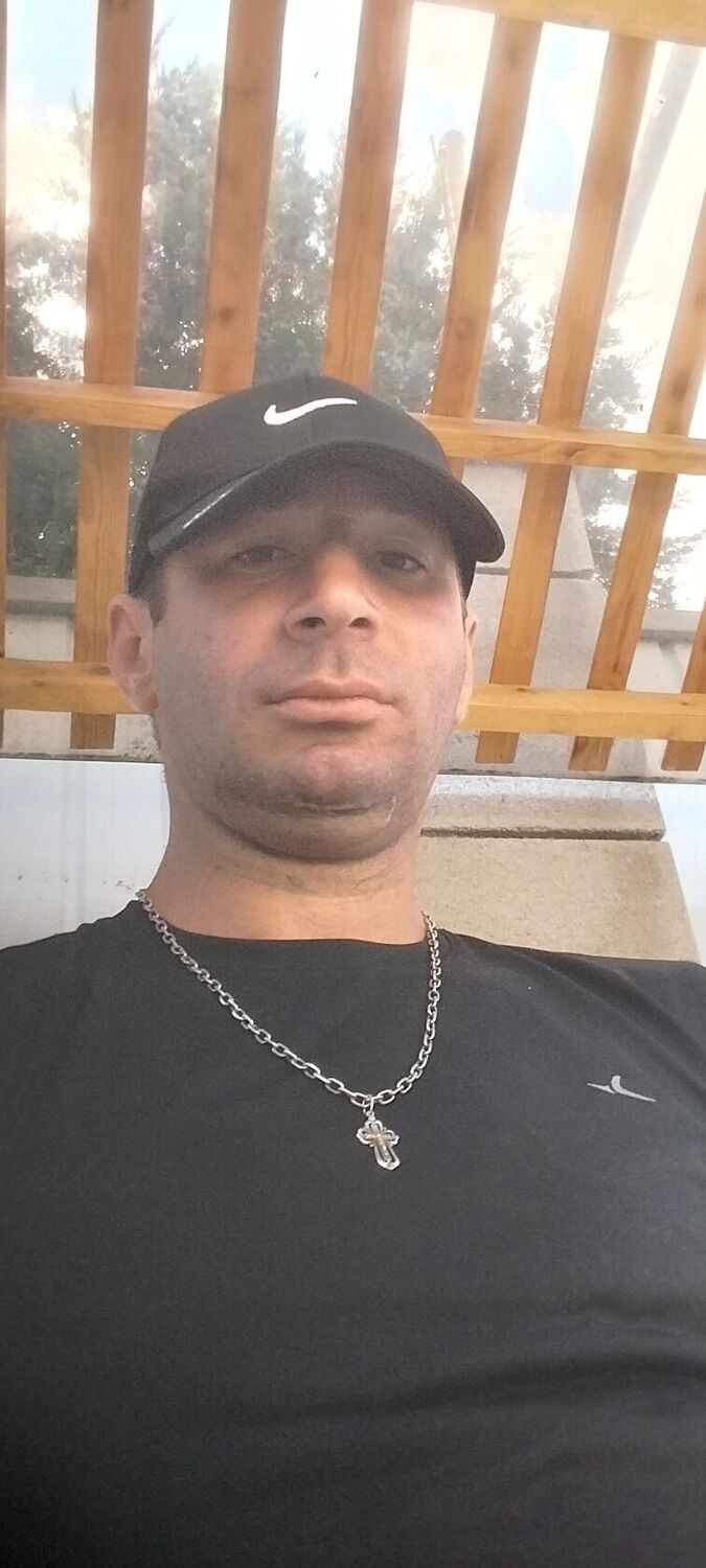  53755902  Sergei, 41 ,    