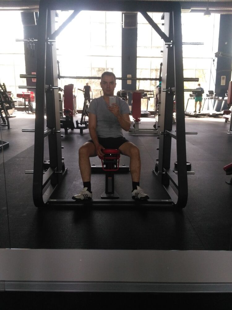  ,   Anton, 39 ,     , c 