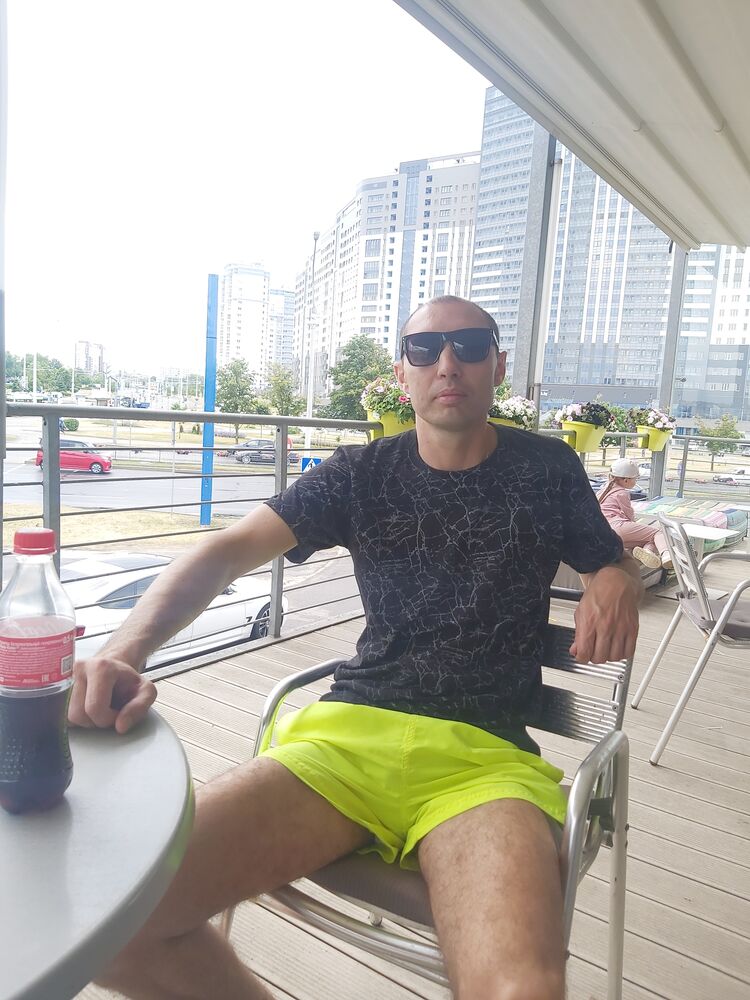  ,   Dmitry, 37 ,   ,   , c , 