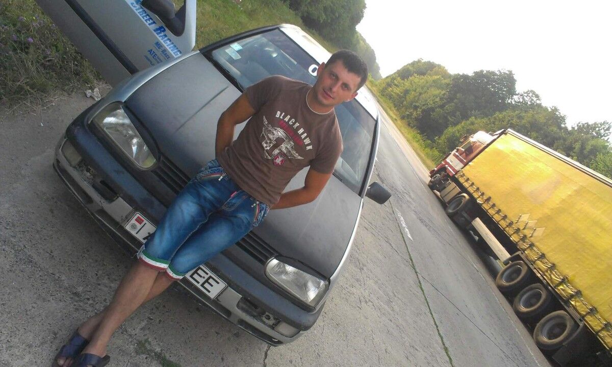  8259352  , 35 ,    